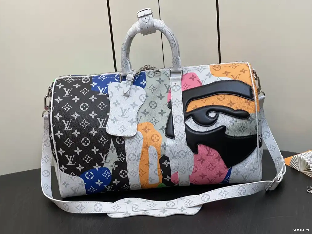 WIS 45 VUITTON KEEPALL  BANDOULIÈRE LOUIS 0503
